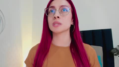 Andra Cyrus online show from January 15, 2025, 5:37 pm