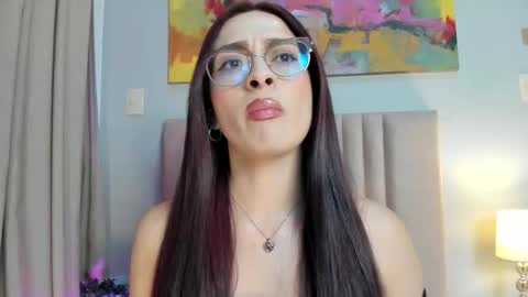 Andra Cyrus online show from February 12, 2026, 11:33 pm