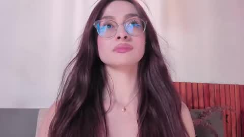 Andra Cyrus online show from March 27, 2026, 10:53 pm