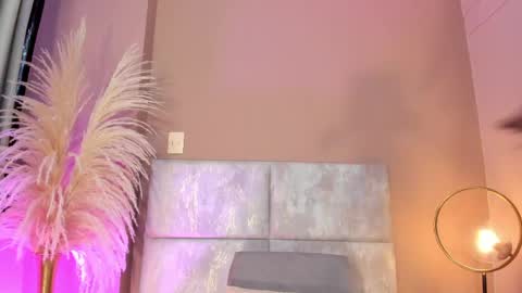 Snapshot of andracyruss chatting on May 27, 2026, 1:57 am Andra Cyrus online show from May 27, 2026, 1:57 am