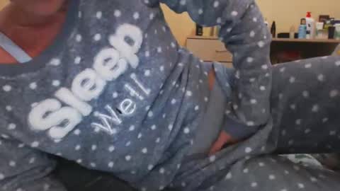 Snapshot of andrasweetie chatting on September 17, 2025, 7:37 pm Andra online show from September 17, 2025, 7:37 pm