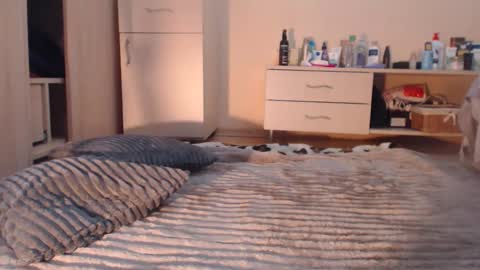 Snapshot of andrasweetie chatting on September 19, 2025, 7:47 pm Andra online show from September 19, 2025, 7:47 pm