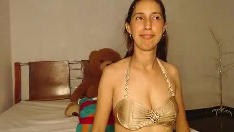 A l e online show from April 18, 2026, 10:43 pm