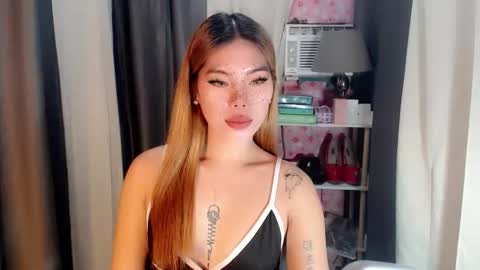 andrea06121998 online show from April 19, 2026, 6:10 pm