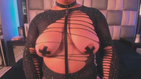 andrea_brunette_ online show from November 21, 2025, 5:17 am