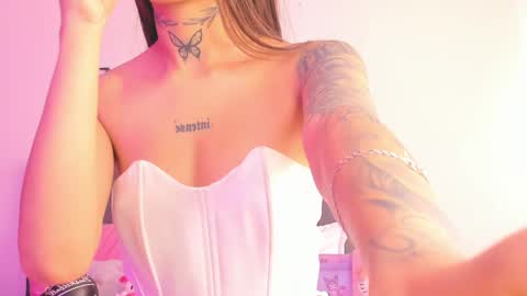 Andrea  online show from January 21, 2025, 1:54 pm