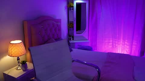 Andrea online show from February 10, 2025, 5:30 pm