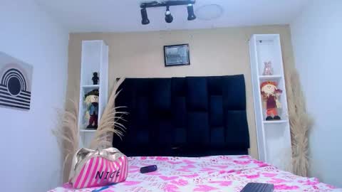 Andres Gil online show from October 5, 2025, 1:31 pm