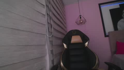 Andrea Ramos online show from December 3, 2024, 9:00 am