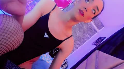 Snapshot of andrea_sexdollx chatting on May 6, 2026, 11:10 pm ANDREINA online show from May 6, 2026, 11:10 pm