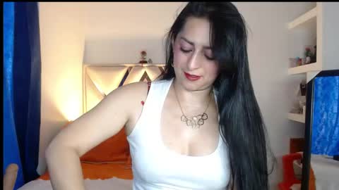 Andrea online show from April 22, 2026, 7:59 pm