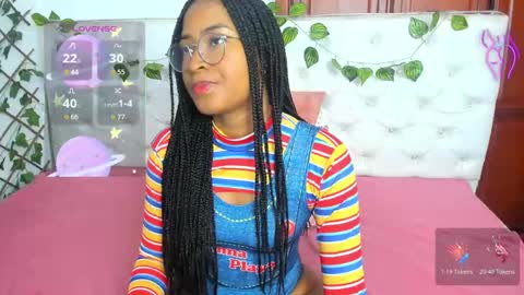 Naomi Andrea Daviss online show from October 31, 2025, 12:17 pm