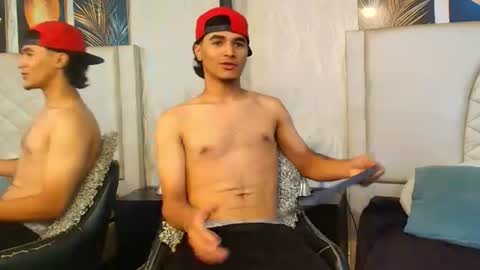 Andreao online show from July 4, 2026, 1:28 pm