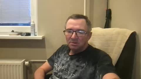 andreass60 online show from December 1, 2025, 6:40 am