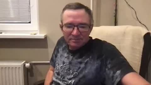 Snapshot of andreass60 chatting on December 15, 2025, 6:17 am andreass60 online show from December 15, 2025, 6:17 am