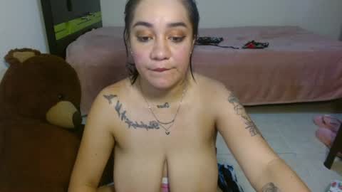 Snapshot of andrebigboobs chatting on July 26, 2026, 12:30 am Andre online show from July 26, 2026, 12:30 am