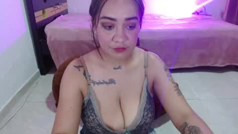 Snapshot of andrebigboobs chatting on July 29, 2026, 2:21 am Andre online show from July 29, 2026, 2:21 am