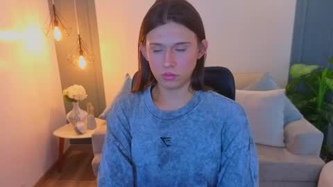 Andre Castaneda online show from April 16, 2026, 9:39 pm