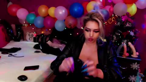 andreeajj online show from January 5, 2025, 8:21 pm