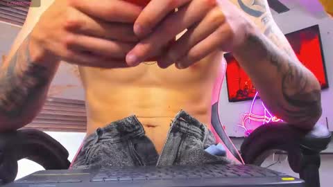 andrees_s online show from September 10, 2025, 1:38 am