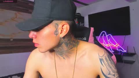 andrees_s online show from September 18, 2025, 2:02 am
