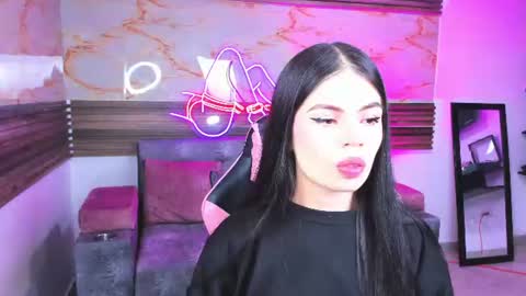 Snapshot of andrees_s chatting on June 23, 2026, 3:26 am andrees_s online show from June 23, 2026, 3:26 am