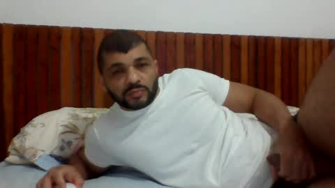 Snapshot of andreloko123 chatting on July 1, 2026, 1:40 am andreloko123 online show from July 1, 2026, 1:40 am
