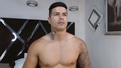 insta andres clark  online show from February 14, 2025, 12:09 am