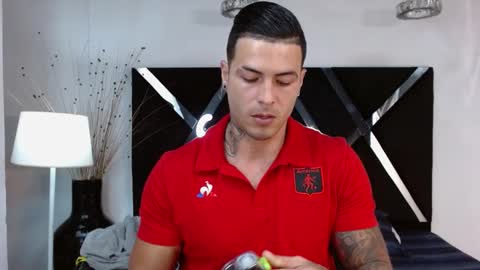 insta andres clark  online show from March 6, 2025, 6:59 pm