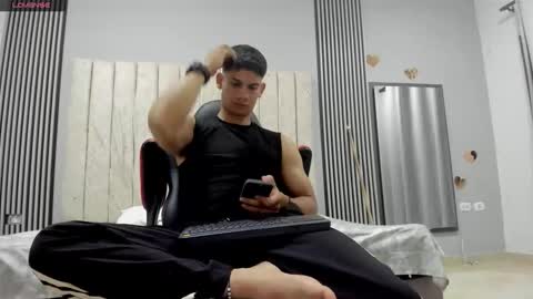 andres_stud online show from February 14, 2026, 4:42 am