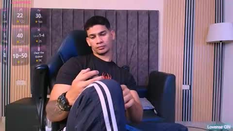 Snapshot of andres_stud chatting on July 20, 2026, 3:32 am andres_stud online show from July 20, 2026, 3:32 am