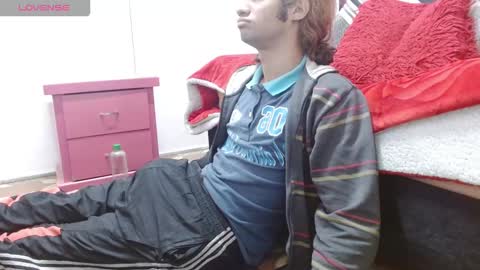 andresdark_07 online show from January 6, 2026, 5:33 am