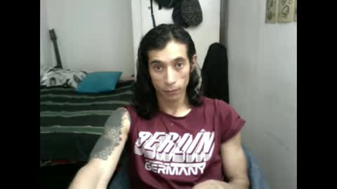 Snapshot of andresdelews chatting on January 6, 2026, 4:11 pm Delews online show from January 6, 2026, 4:11 pm