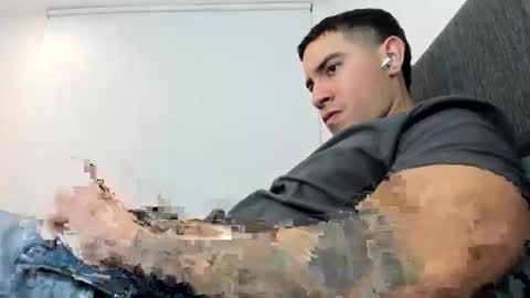 onlyfanscallmegotter online show from November 7, 2025, 4:01 am