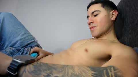 Snapshot of andresjuan92 chatting on May 29, 2026, 2:20 am onlyfanscallmegotter online show from May 29, 2026, 2:20 am
