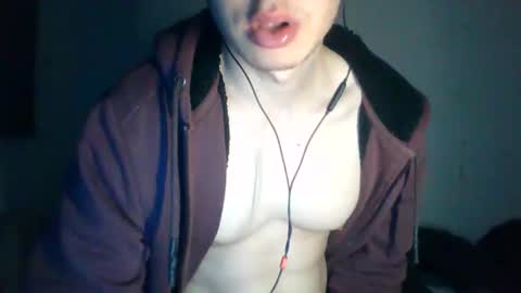 andresse_lat online show from March 11, 2026, 7:36 am