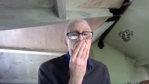 Andrew online show from May 8, 2026, 4:01 pm