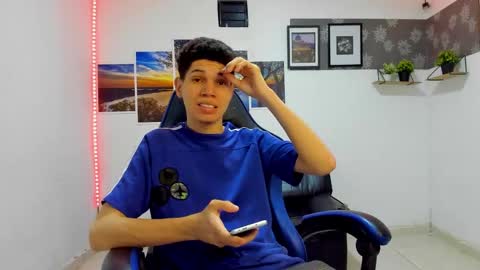 andrew_2811 online show from February 14, 2026, 10:12 am