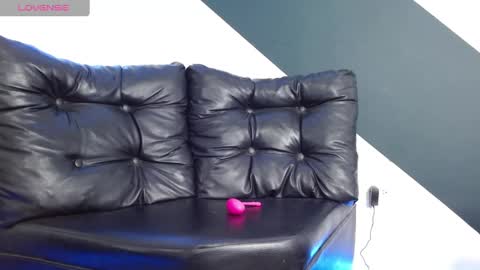 Andrew G online show from September 17, 2025, 12:51 pm