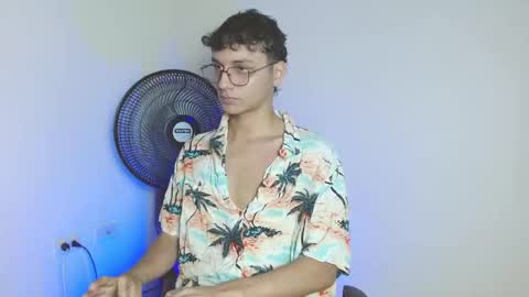 andres online show from November 15, 2025, 8:38 pm