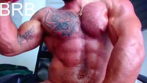 andrew_holden__ online show from February 13, 2025, 2:12 am