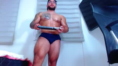 andrew_holden__ online show from March 7, 2025, 10:54 pm