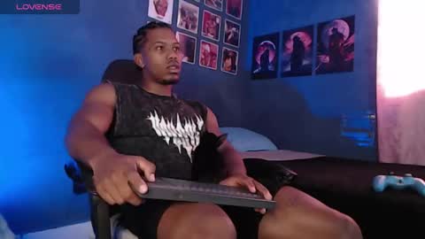 Snapshot of andrew_hoult chatting on February 3, 2026, 7:52 pm Andrew online show from February 3, 2026, 7:52 pm