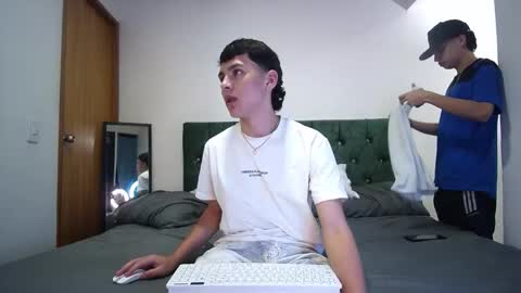 andrew restrepo online show from September 23, 2025, 1:41 am