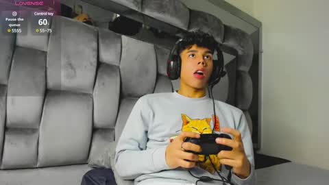 Andrew M. online show from March 5, 2025, 4:02 am