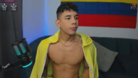 Snapshot of andrew_twink18 chatting on June 3, 2026, 1:03 pm Andrew M. online show from June 3, 2026, 1:03 pm