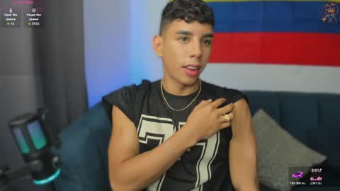Snapshot of andrew_twink18 chatting on June 4, 2026, 5:41 pm Andrew M. online show from June 4, 2026, 5:41 pm