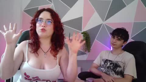 Snapshot of andrewanndcherry chatting on May 21, 2026, 9:44 pm Andrew and Cherry online show from May 21, 2026, 9:44 pm