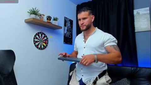 Snapshot of andrewdiaz_ chatting on February 12, 2025, 12:58 am Andrew Diaz online show from February 12, 2025, 12:58 am