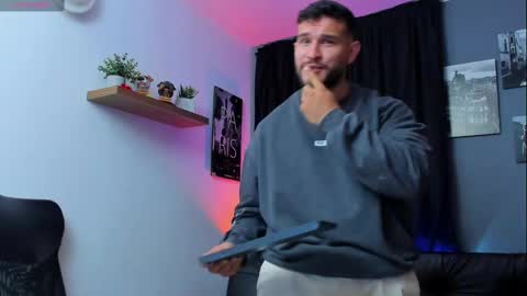 Snapshot of andrewdiaz_ chatting on March 5, 2025, 3:18 am Andrew Diaz online show from March 5, 2025, 3:18 am